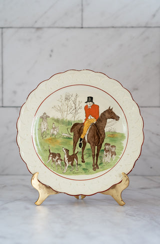 1924-1929 Wedgwood Etruria, England "Master of the Hounds" Hand-Painted Transferware Plate with Fox Hunting Scene